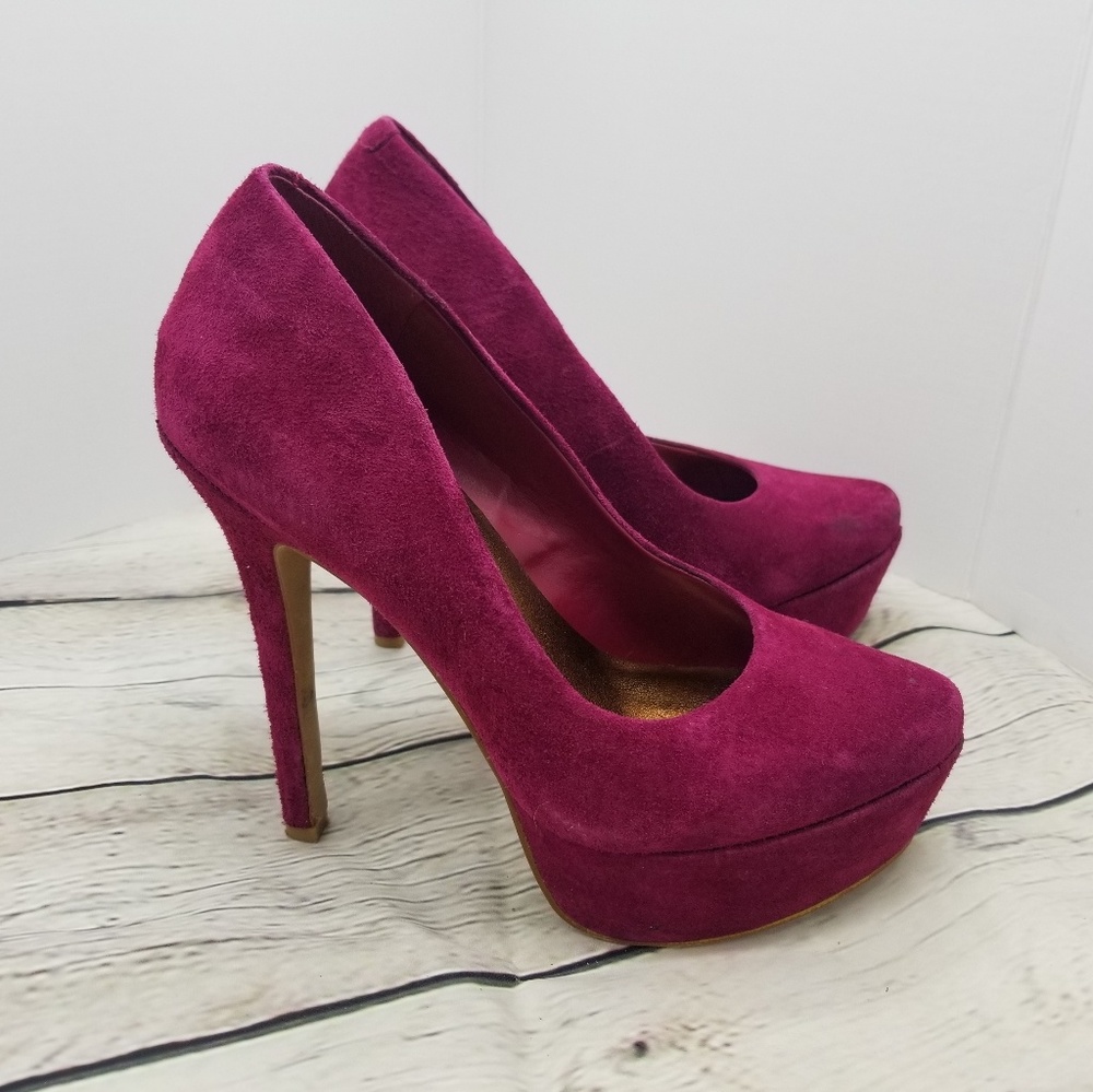 JESSICA SIMPSON SUEDE HEELS